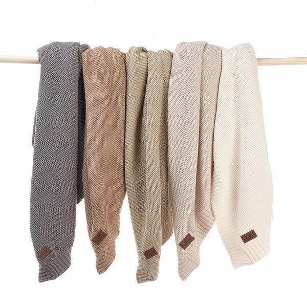 Knitted Blankets – KURA Organics